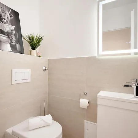 Апартаменты Modernes Mit Grossem Balkon, Waschmaschine & Netflix