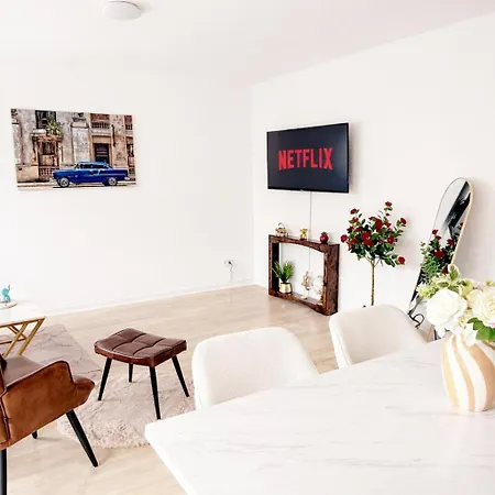 Modernes Mit Grossem Balkon, Waschmaschine & Netflix Seelze