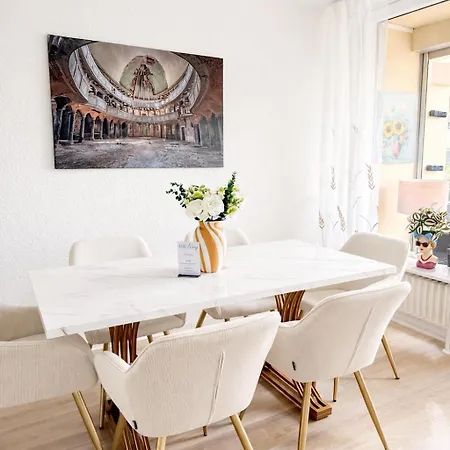 Апартаменты Modernes Mit Grossem Balkon, Waschmaschine & Netflix Зельце